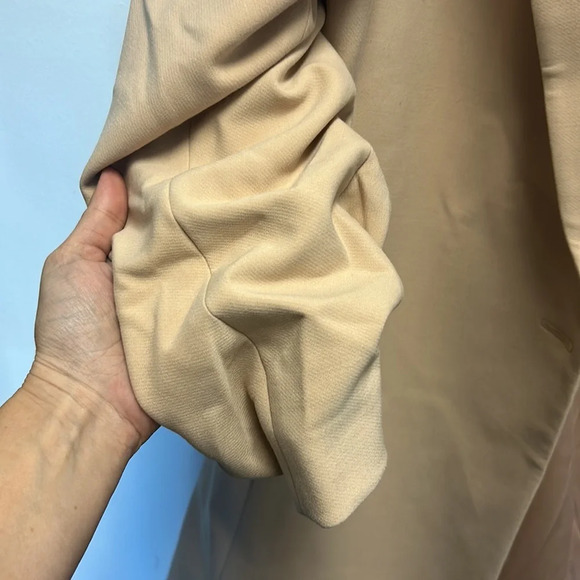 Alice + Olivia Wenona ruched blazer - Picture 7 of 7